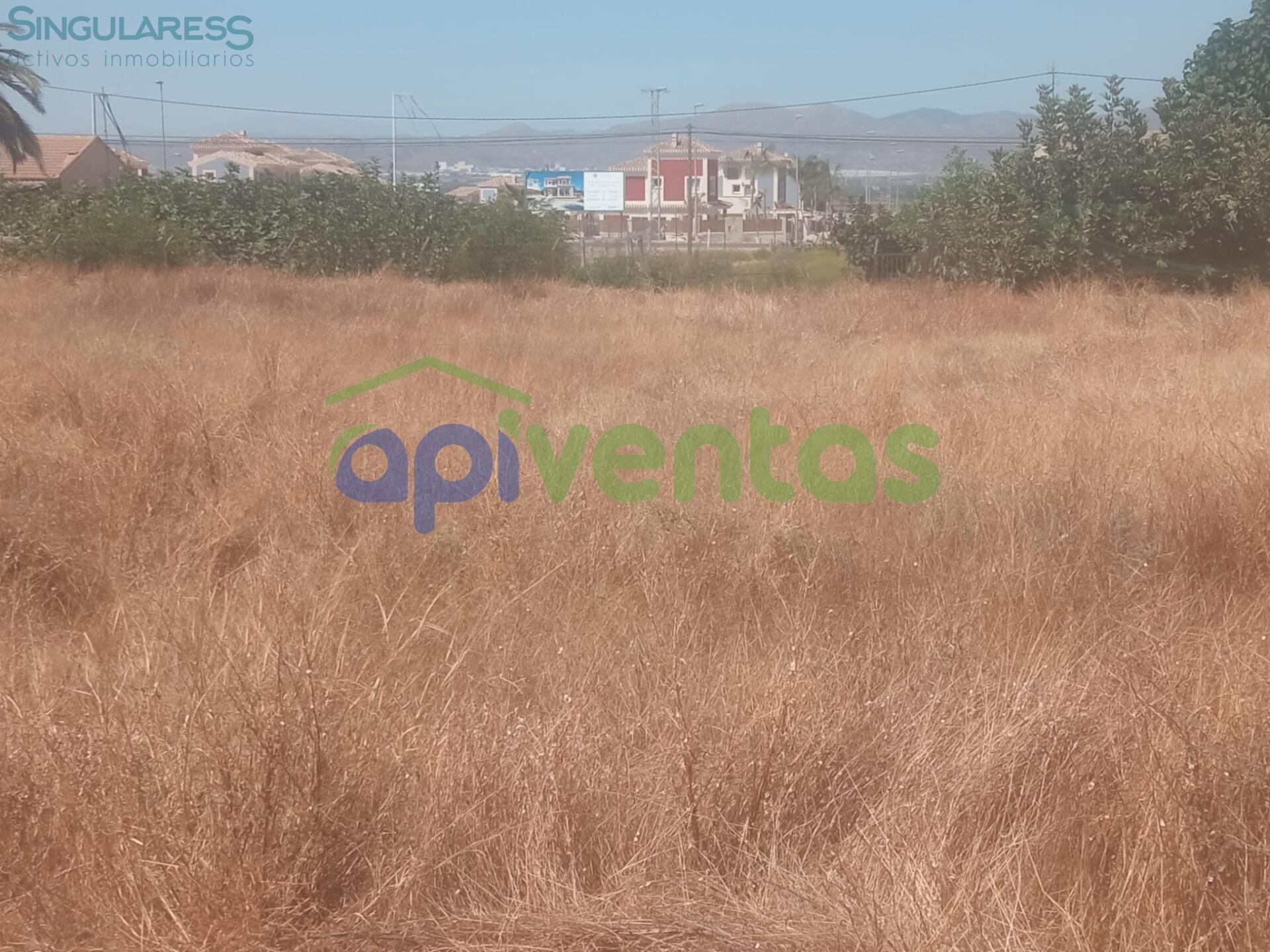 Comprar terreno de 2819m² en Lorca