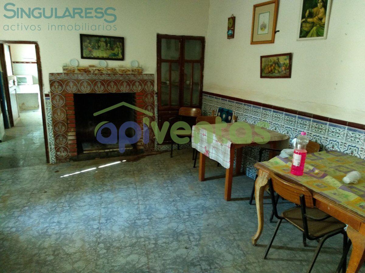 Comprar casa de 500m² en Lorca