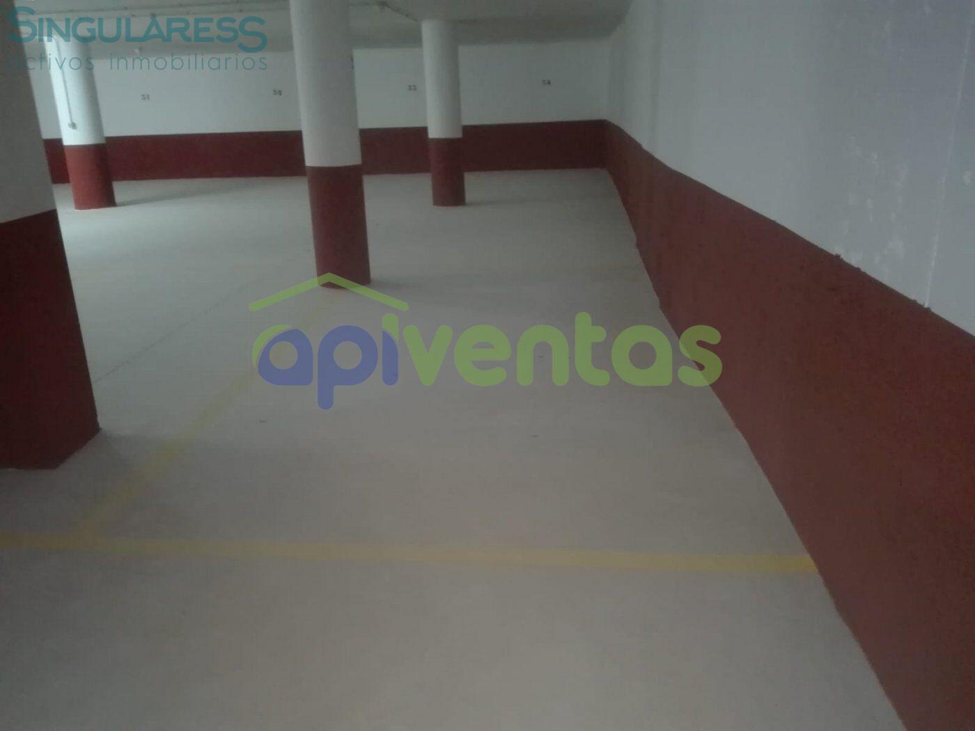 Comprar garaje de 12m² en Puerto Lumbreras