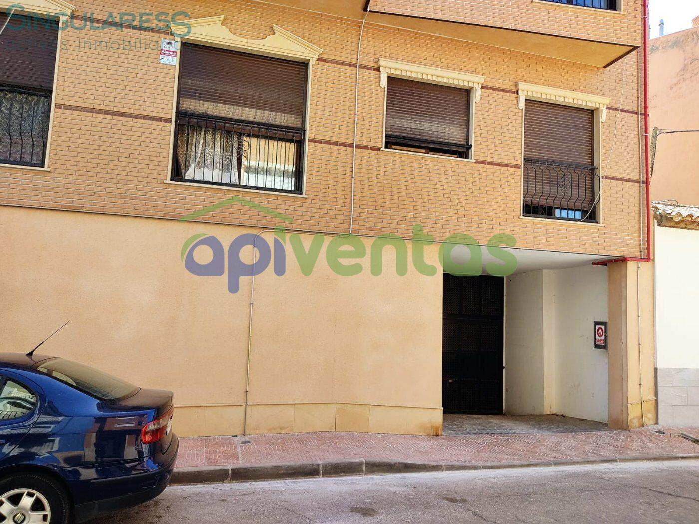 Comprar garaje de 1061m² en Puerto Lumbreras