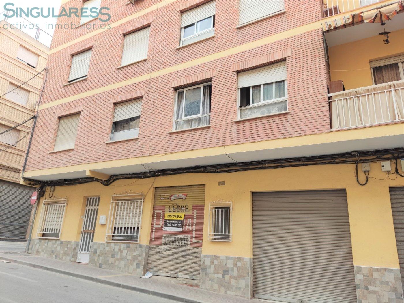 Comprar instalaciones, naves industriales... en Calle Los Angeles nº 8 en Lorca
