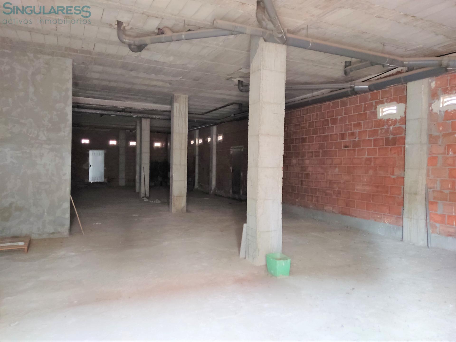 Comprar instalaciones, naves industriales... en Calle Granada nº 47 en Lorca