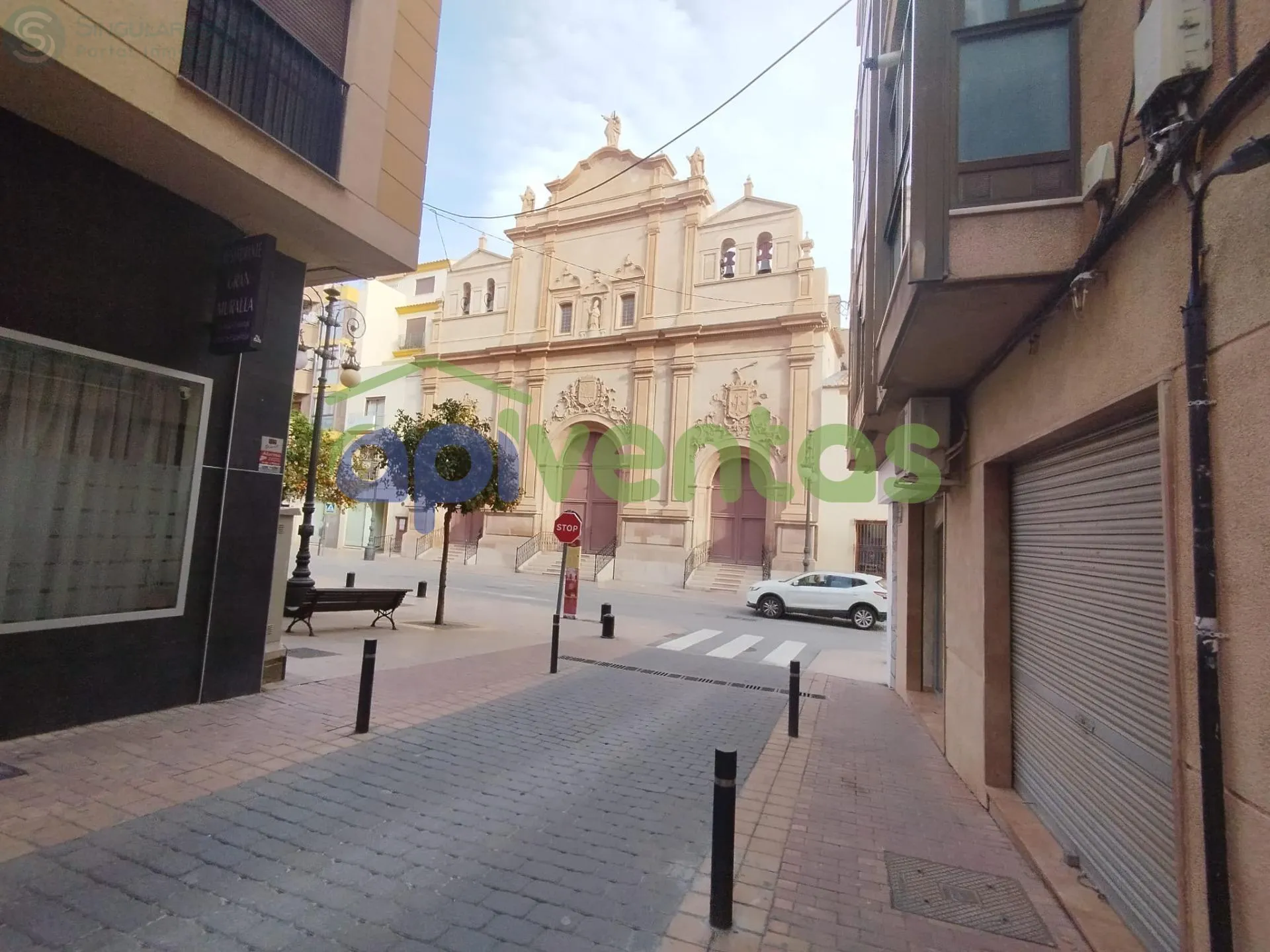 Comprar instalaciones, naves industriales... de 120m² en Lorca