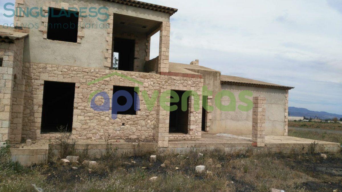 Comprar edificio de 2800m² en Lorca