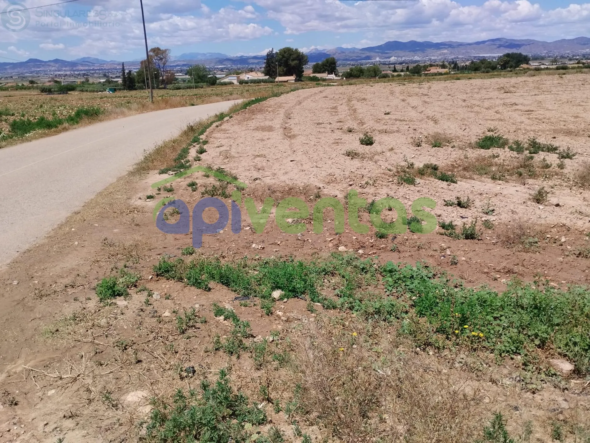 Comprar terreno en Calle PURIAS nº 118 en Lorca