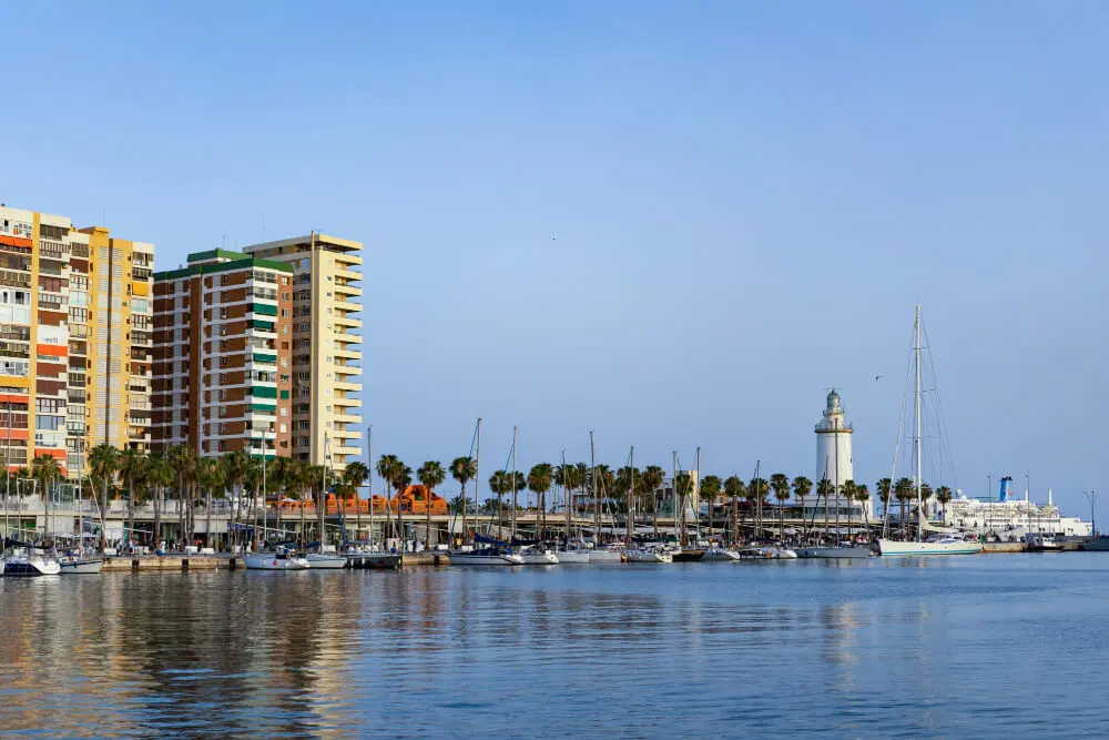 Vivir en Málaga: Pros y contras